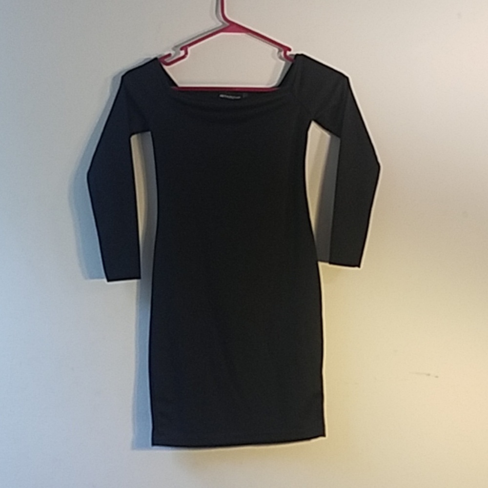 NWOT Black Off The Shoulder Bodycon (8)